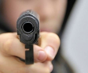 В Азаташене прозвучали выстрелы: поспорили представители партий “ПА” и “Верелк”
