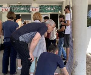 Հերթեր` ընտրատեղամասերում