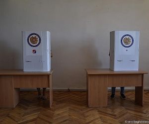 Во внеочередных парламентских выборах приняли участие 49,4% избирателей