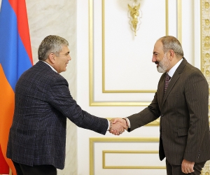 Նիկոլ Փաշինյանը հանդիպել է «Հանրապետություն» կուսակցության ղեկավար Արամ Սարգսյանին