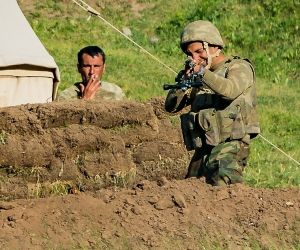 Foreign Journalist Says Azerbaijani Soldier Aimed Gun at Him Along Armenia-Azerbaijan Border