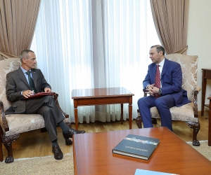 Armenian FM, ICRC Delegation Head Discuss POW Issue