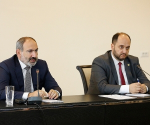 Վարչապետի աշխատակազմը «ընդունված ձևաչափ է» համարում հաղորդագրությունների բովանդակային տարբերությունները