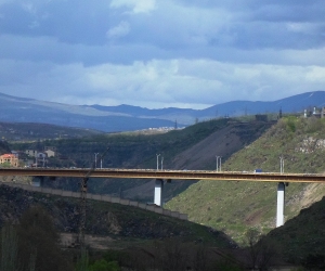 Ինքնասպանություն Դավթաշենի կամրջից