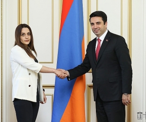 ԱԺ նախագահը հանդիպել է ասորական համայնքի ներկայացուցչի հետ