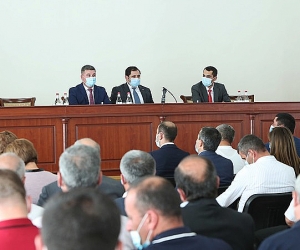 Փոխվարչապետ Սուրեն Պապիկյանը ներկայացրել է Գեղարքունիքի նորանշանակ մարզպետ Կարեն Սարգսյանին