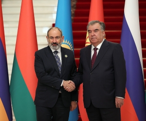 Փաշինյանը հանդիպել է Տաջիկստանի նախագահ Էմոմալի Ռահմոնին