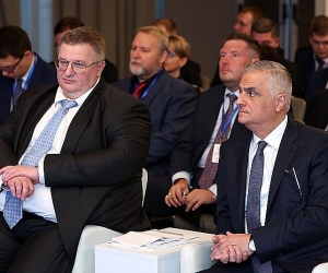Փոխվարչապետ Մհեր Գրիգորյանը ՌԴ փոխվարչապետ Ալեքսեյ Օվերչուկի հետ մասնակցել է «Հայ-ռուսական տնտեսական համագործակցություն. հեռանկարային նախագծեր» միջոցառմանը