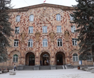 Փաշինյանը Վանաձոր համայնքի ղեկավարի պաշտոնակատար է նշանակել իմքայլական նախկին պատգամավորի