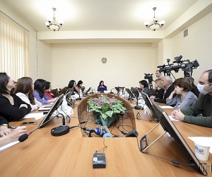 Քննարկում ԱԺ-ում՝ Արցախից բռնի տեղահանվածների խնդիրների վերաբերյալ