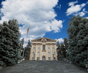 Armenian Parliament to Investigate Fate of Millions of Dollars Collected by All-Armenian Fund During 2020 Artsakh War