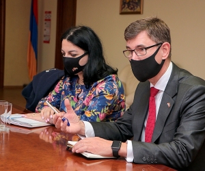 Կոտայքի մարզպետն ընդունել է Հայաստանում Նիդերլանդների դեսպան Նիկոլաս Յակոբ Սխերմերսին