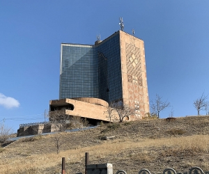Քարի և սիլիկատների գիտահետազոտական ինստիտուտի շենքը վերածվում է բազմաֆունկցիոնալ համալիրի