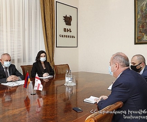 Armenian Emergency Minister and Georgian Chargé d'Affaires Discuss Greater Cooperation
