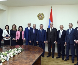 «Երբ երկիրն ազատ է, քաղաքական ճնշում չկա, մեծ է երկիրը զարգացնելու ներուժը». Վահագն Խաչատուրյանն ընդունել է Չի-Ֆուն Չանին