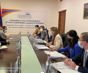 Armenian Justice Minister Raises POW Issue with CoE Representatives