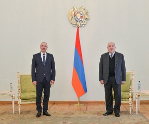 Արմեն Սարգսյանն ընդունել է Հայաստանում Բելառուսի դեսպանին