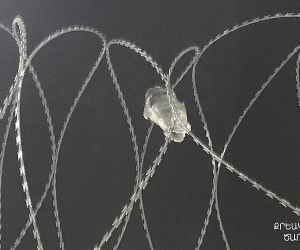 «Արթիկ» ՔԿՀ-ի փշալարերի վրայից հայտնաբերվել է փաթեթ՝ արգելված իրերով