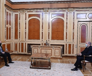 Sarkissian, Pashinyan Discuss Challenges Facing Armenia