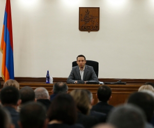 Հայկ Մարությանը հրաժեշտի հանդիպում է ունեցել քաղաքապետարանի աշխատակազմի հետ