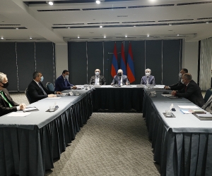 Նիկոլ Փաշինյանը հանդիպել է արտախորհրդարանական քաղաքական ուժերի հետ