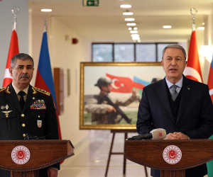 Turkish Defense Minister: ‘We’ve Extended Hand of Peace to Armenia’