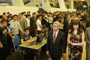 Սերժ Սարգսյանը հանդիպել է ՄԻԱԿ-ի ակտիվիստներին