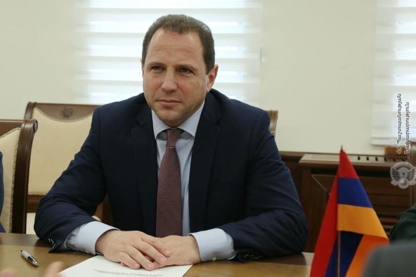 Former Armenian Defense Minister Wants Public Trial