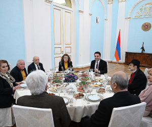 Ալեն Սիմոնյանն ընդունել է արվեստի և մշակույթի մի խումբ գործիչների