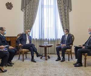 Փոխվարչապետ Մհեր Գրիգորյանն ընդունել է Ղազախստանի դեսպանին