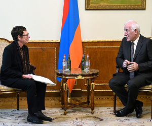 Նախագահ Վահագն Խաչատուրյանը հանդիպում է ունեցել Հայաստանում Ֆրանսիայի դեսպան Անն Լույոյի հետ