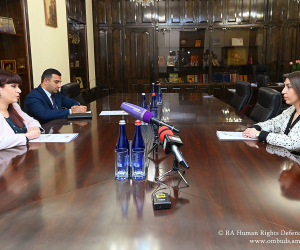 Մարդու իրավունքների պաշտպան Քրիստիննե Գրիգորյանն այցելել է Գյումրի