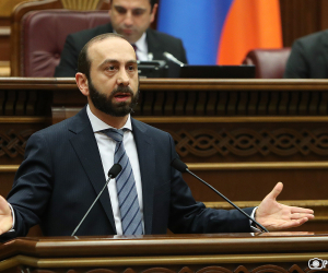 А.Мирзоян: “Миротворцы запретили въезд депутатов с целью оградить Арцах от провокаций” 