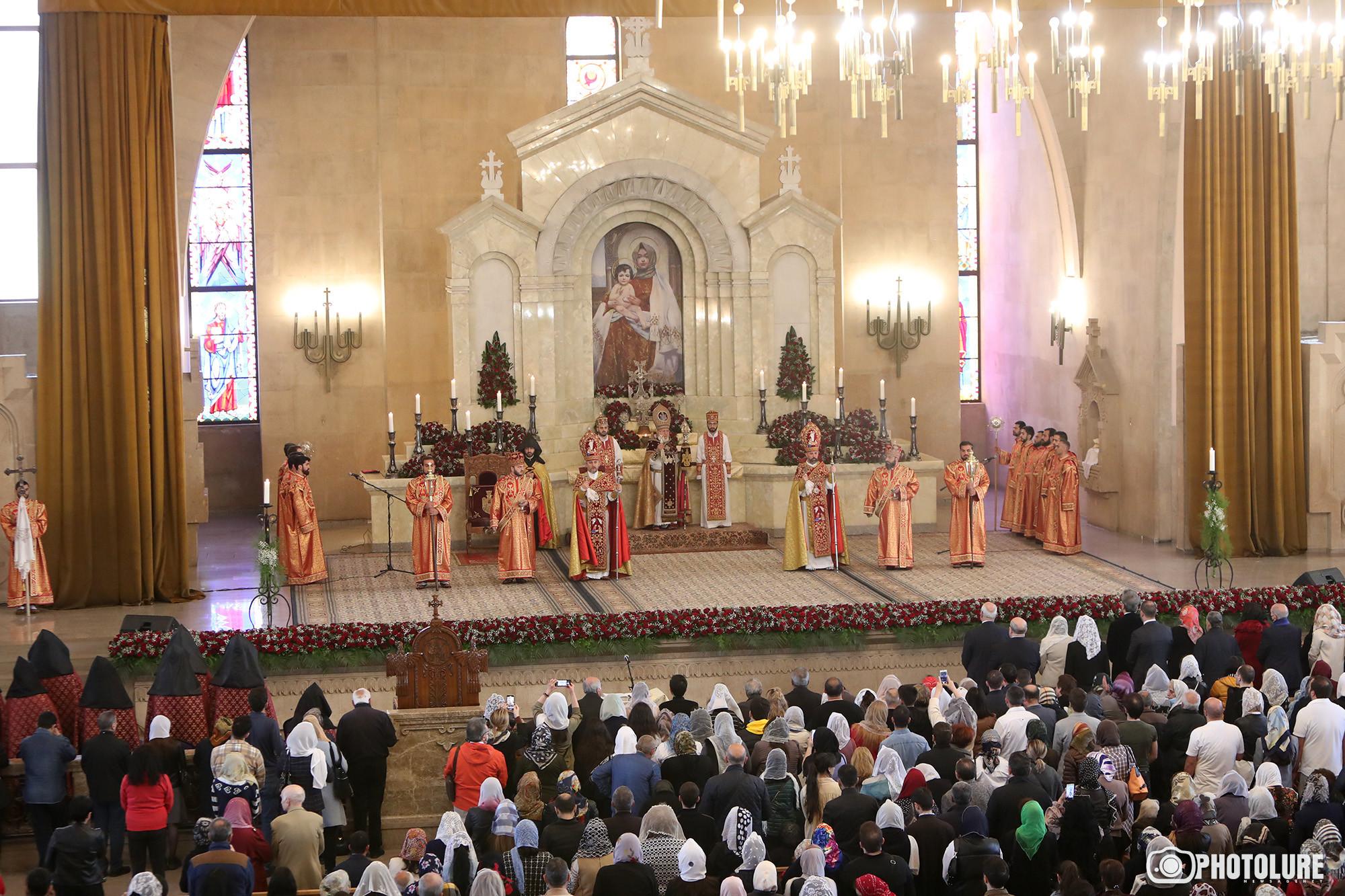 Live: Easter Celebrated at Yerevan’s St. Gregory the Illuminator Cathedral