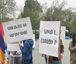 Yerevan: Hunger Strikers Demand Pashinyan’s Resignation