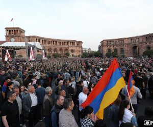 «Զարթնի՛ր լաո»․ Հրապարակից մեկնարկում է ջահերով երթը