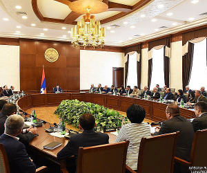 Արցախի կարգավիճակի վերաբերյալ որևէ փաստաթուղթ այս փուլում չի քննարկվում. Արայիկ Հարությունյան