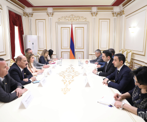Ալեն Սիմոնյանն ընդունել է Սիրիա-Հայաստան բարեկամական խմբի պատվիրակությանը