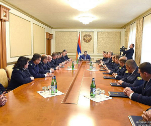 Արայիկ Հարությունյանը հանդիպել է ԱՀ դատախազության և քննչական կոմիտեի պատասխանատուներին