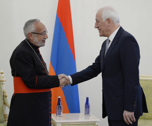 Նախագահն ընդունել է Տանն Կիլիկիո Կաթողիկե Հայոց կաթողիկոս պատրիարք Ամենապատիվ և Գերերջանիկ Տեր Ռաֆայել Պետրոս Մինասյանին