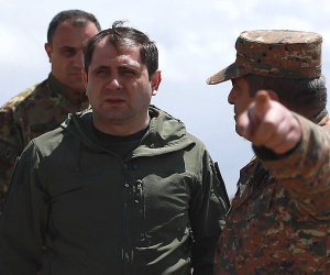 Armenian Defense Minister Inspects Southern Military Units