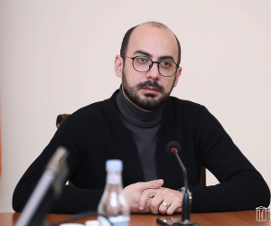 А.Ованнисян: “В подходящий момент премьер-министр выскажется в присутствии оппозиционеров”