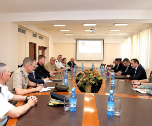ՊՆ-ում ընդունել են ԱՄՆ Եվրոպական հրամանատարության տարածաշրջանային վարչության պետին