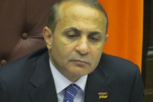 Հովիկ Աբրահամյանը Վանո Սիրադեղյանին չի սպասում