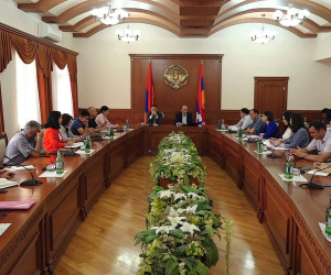 Տեղի է ունեցել հանդիպում բռնի տեղահանված և փախստական անձանց իրավունքների պաշտպանության հարցերով խորհրդի հետ․ Արտակ Բեգլարյան