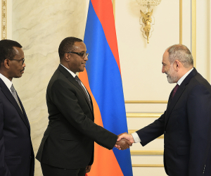 Премьер-министр Пашинян принял министра иностранных дел и международного сотрудничества Руанды