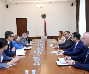Ֆինանսների նախարար Տիգրան Խաչատրյանն ընդունել է ԱՄՆ դեսպան Լին Թրեյսիին