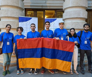 3 բրոնզե մեդալ՝ Աստղագիտության և աստղաֆիզիկայի միջազգային 15-րդ օլիմպիադայում