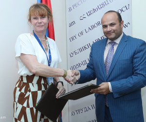 Սննդի քարտեր՝ Շիրակի և Գեղարքունիքի մարզերի պարենային անապահով 100 ընտանիքի համար