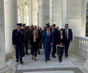 Սուրեն Պապիկյանն այցելել է Արլինգտոնի զինվորական պանթեոն